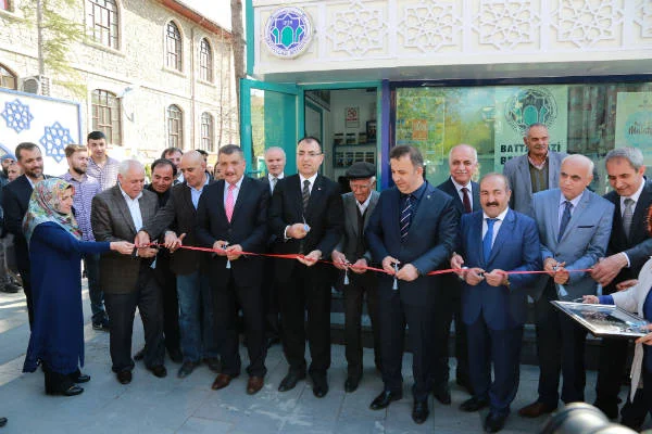 Battalgazi Belediyesi ve İl Kültür ve Turizm Müdürlüğü tarafından ortaklaşa Turizm Bürosu’nun açılışı yapıldı.