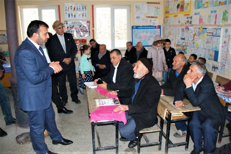 Mikail Sülük, Vatandaşlara Projelerini Anlattı .“Pütürge Yeniden İnşa Edilecek, Halk Her Şeyi Bilecek”