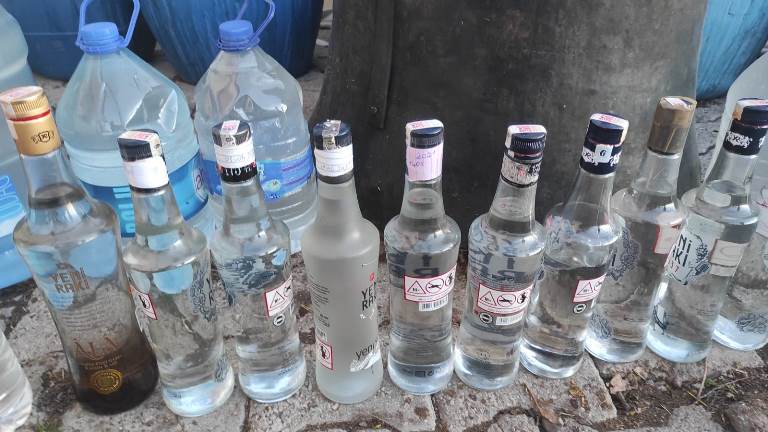 Malatya’da jandarma ekipleri yılbaşı öncesi sahte alkol ele geçirdi. Video Haber