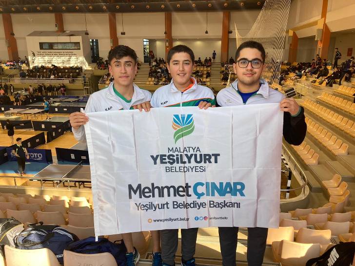 Yeşilyurt Belediyesi Masa Tenisi Takımı, Türkiye’de en iyi 16 takım arasına adını yazdırdı.
