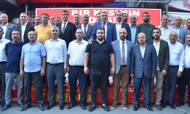 Sadıkoğlu’nun Seçim Ofisi Binlerce Kişinin Katılımıyla Açıldı