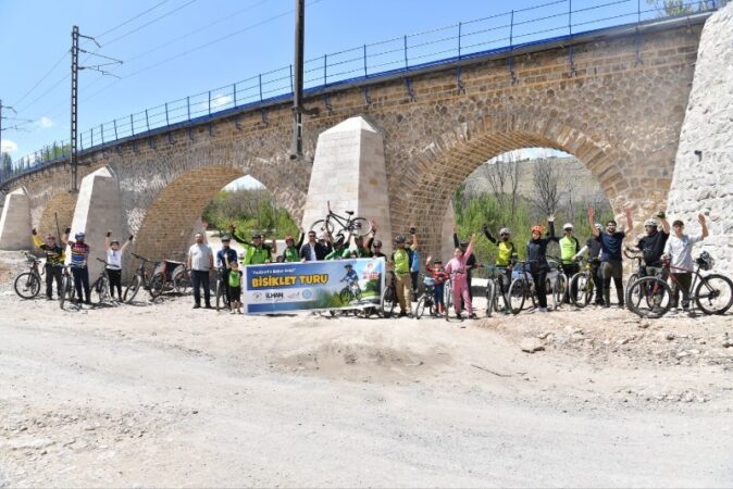 Yeşilyurt’ta Bahar Coşkusu Pedallarla Kutlandı