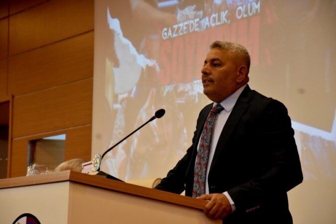 Sadıkoğlu: “İsrail insanlık düşmanı yüzünü bir kez daha göstermiştir”