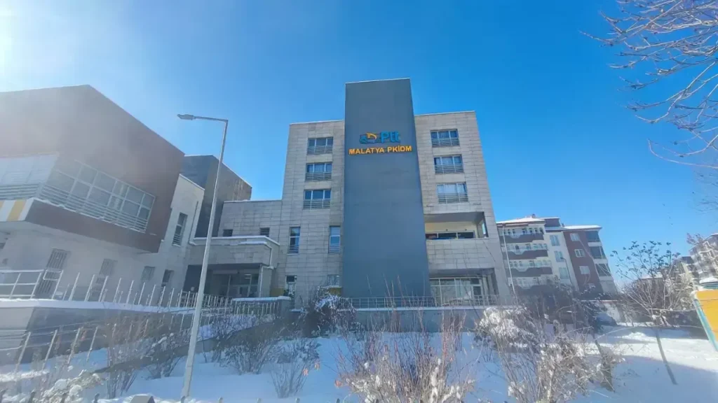 Atanmışların Kibir Kalesi, Seçilmişlerin Sabır Sınavı: Malatya’da ‘Milli İradeye’ Kapı Dışı Ayıbı!