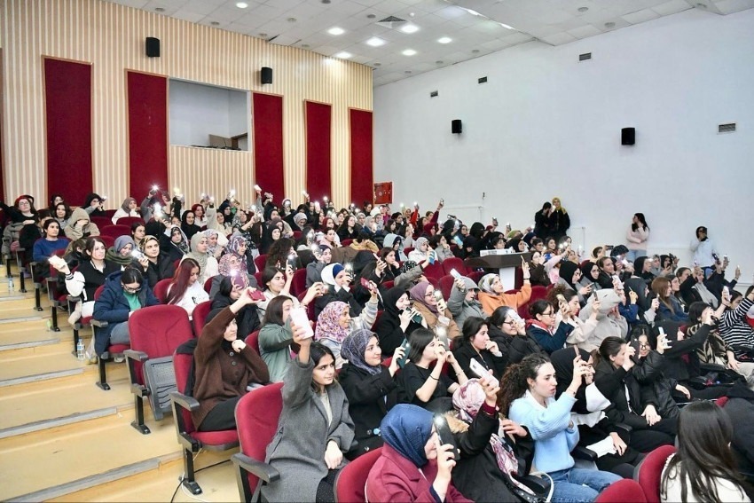 ‘Yeşilyurt’ta Ramazan Bereketi’ etkinliklerine öğrenciler büyük ilgi gösterdi.